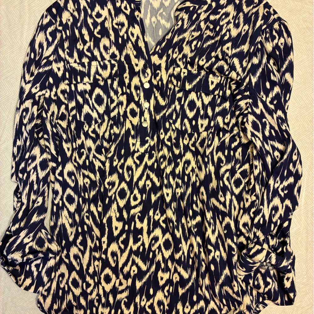 Ava & Grace Black and Cream Patterned Blouse